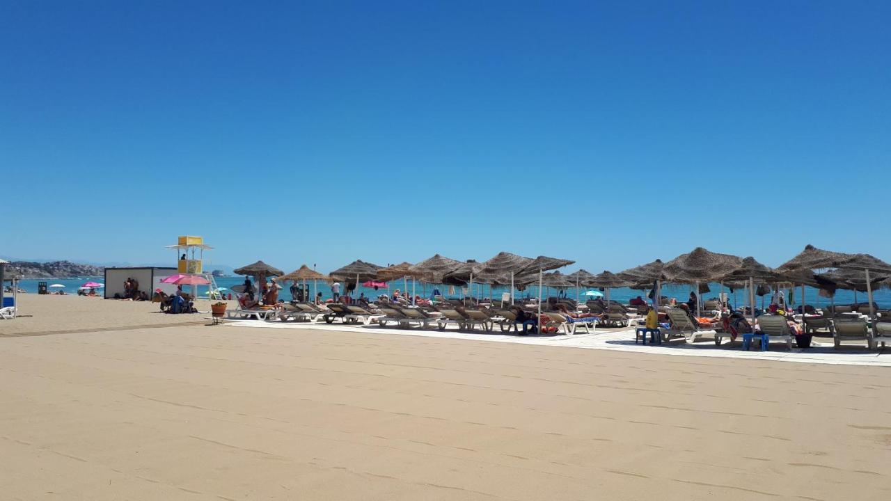 Nice Apartment In Hotel Ronda 4 First Beach Line Fuengirola Eksteriør bilde